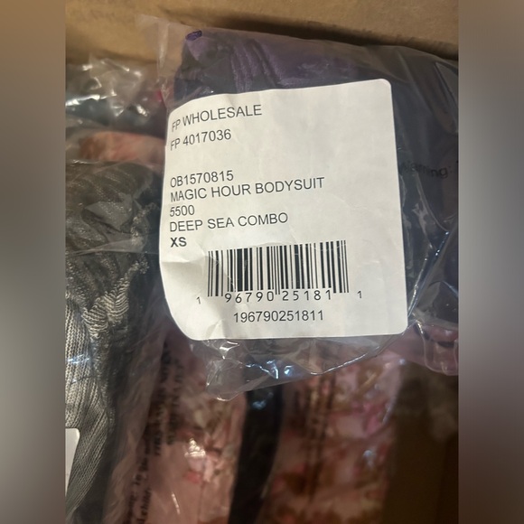 NWT FREE PEOPLE 10 Piece Reseller Bundle - Picture 7 of 11